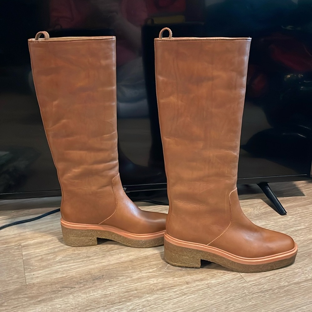 Loeffler Randall size 7 NWT